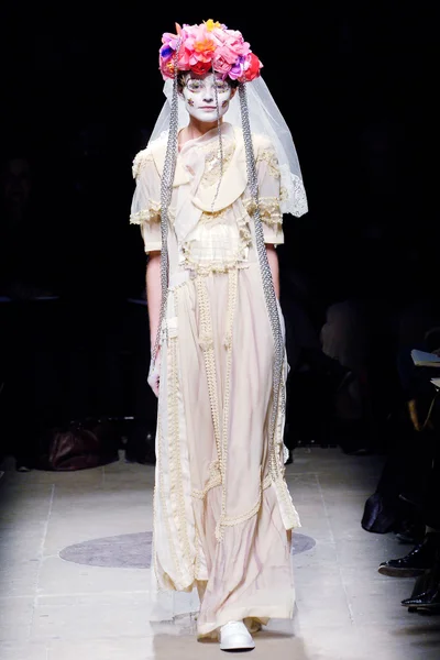 Look 9